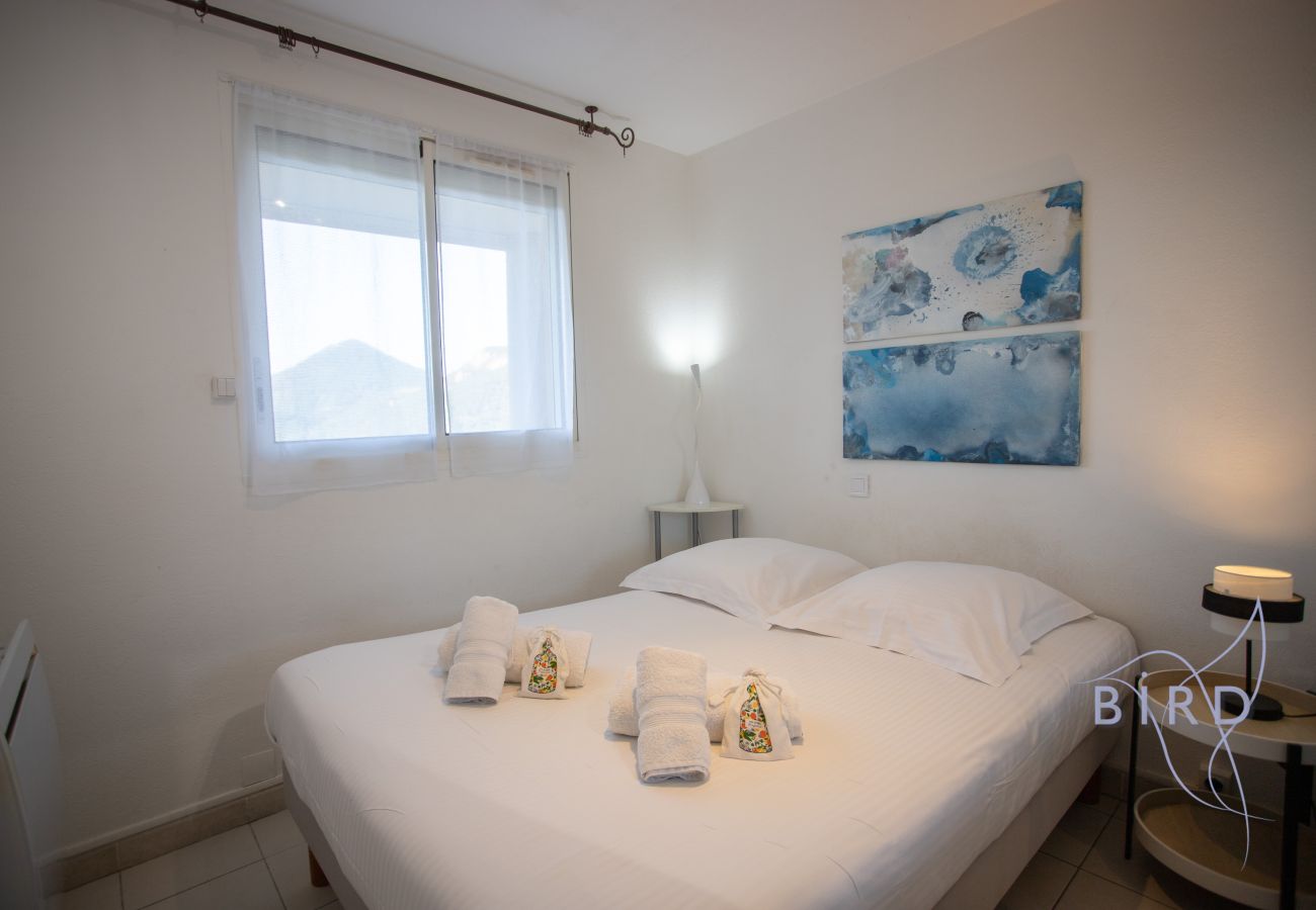 Apartment in Théoule-sur-Mer - Little corner of Paradise with Sea View