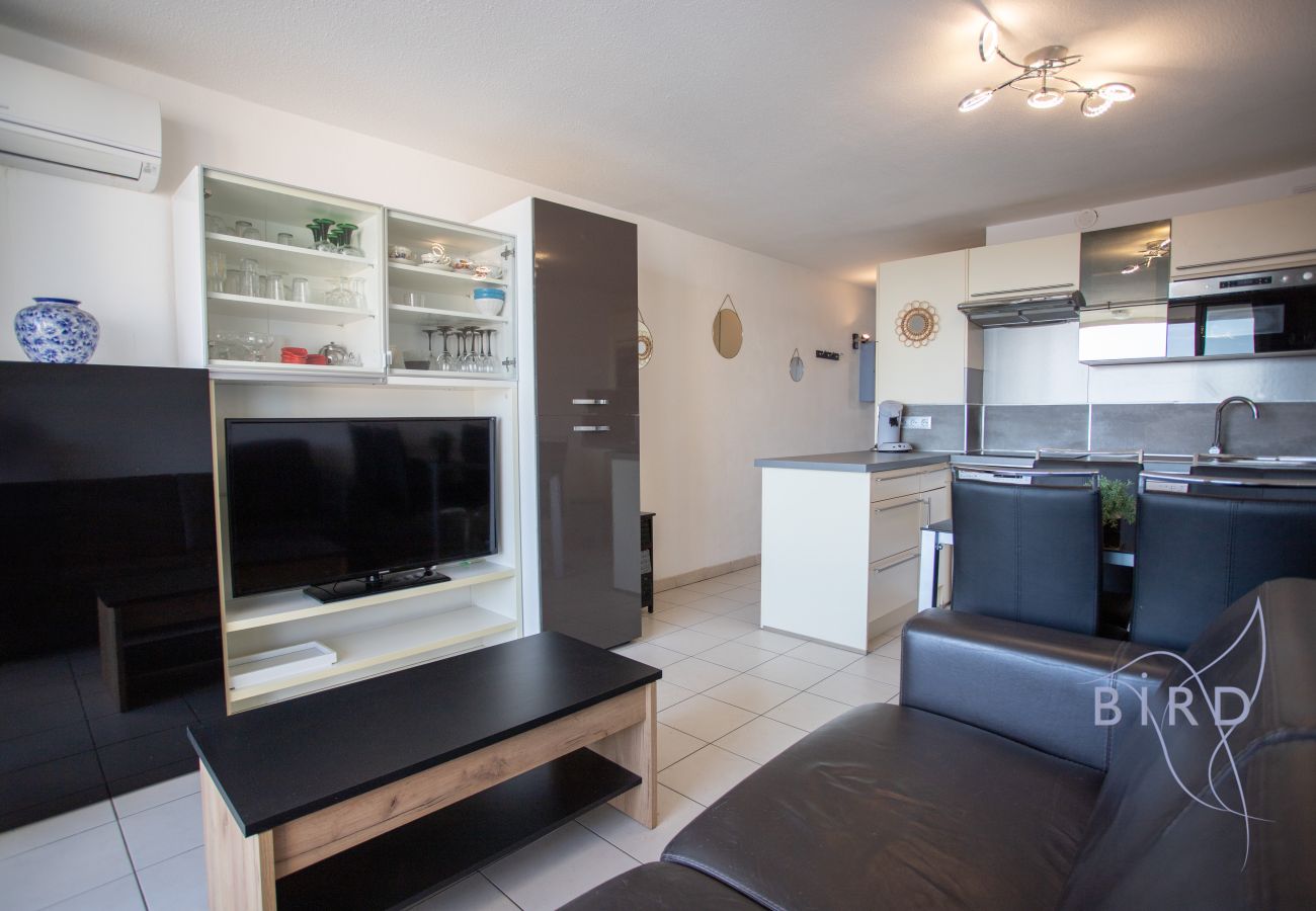 Apartment in Théoule-sur-Mer - Little corner of Paradise with Sea View