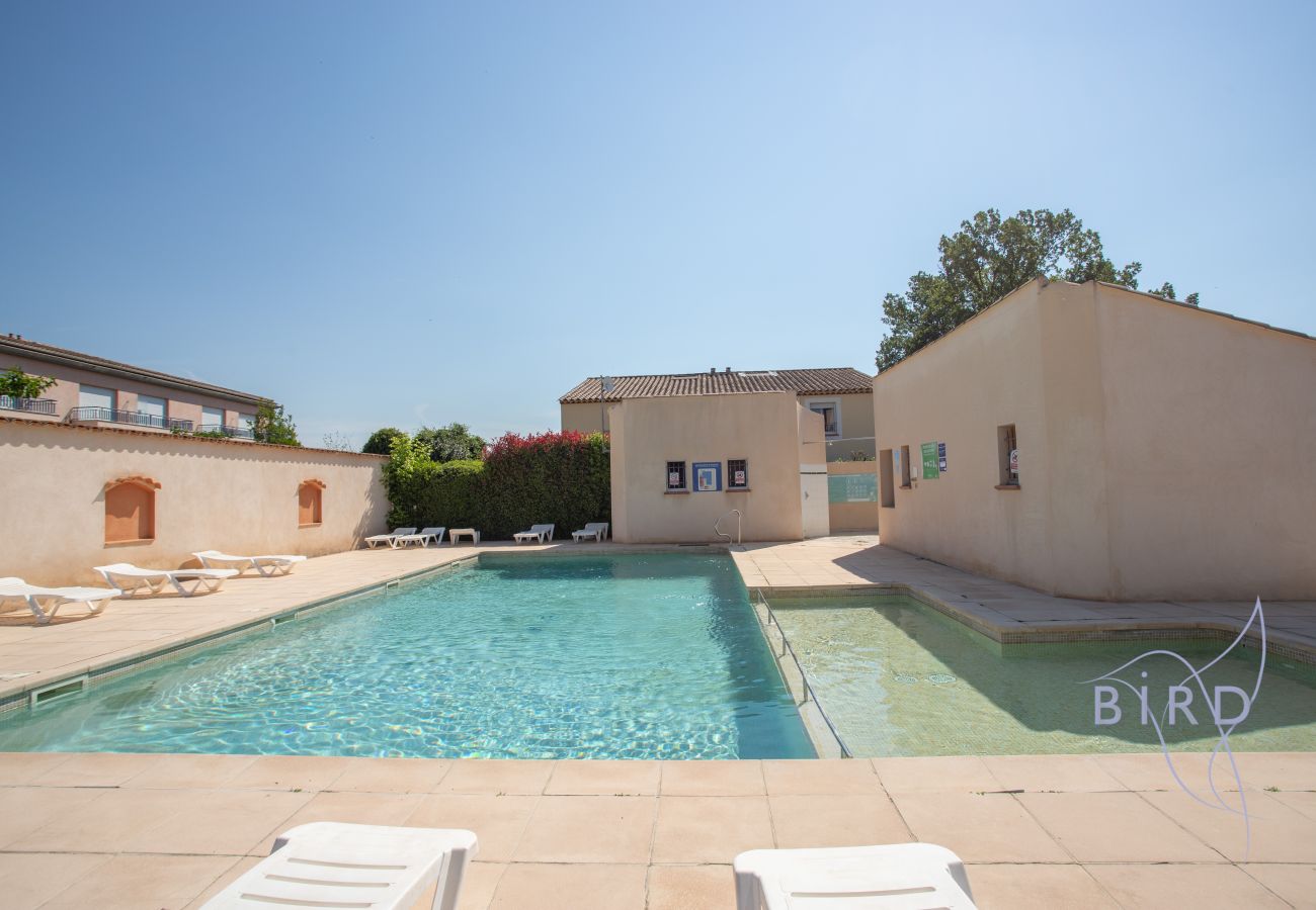 Apartment in Tourrettes - Charming townhouse with a shared pool