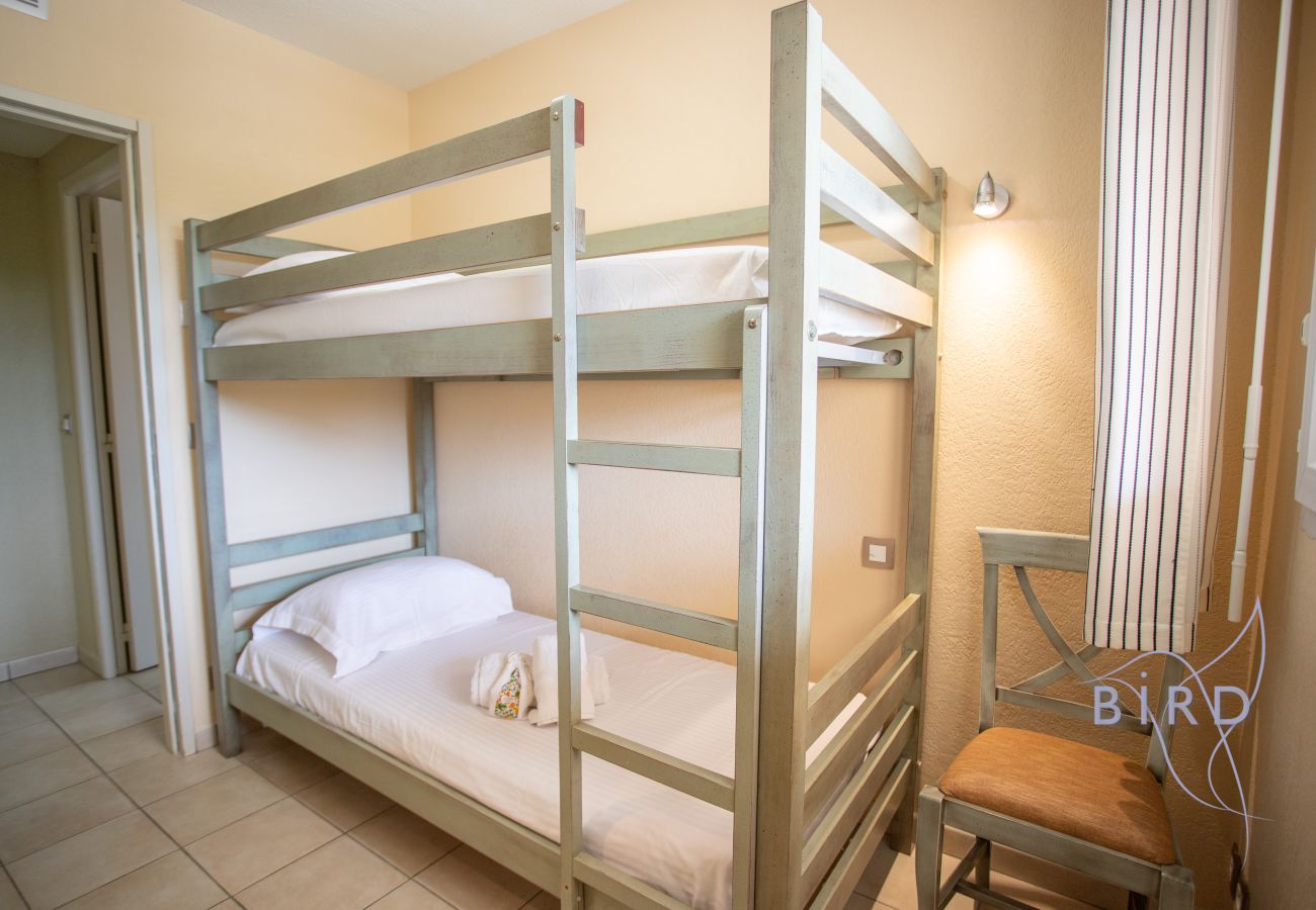 Apartment in Callian - Superb 2-bedroom apartment with air conditioning, terrace & pool