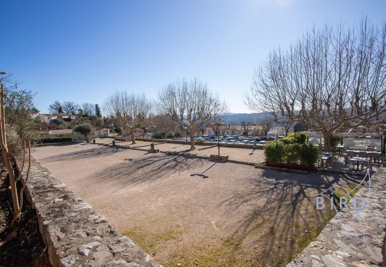 Apartment in Callian - Superb 2-bedroom apartment with air conditioning, terrace & pool