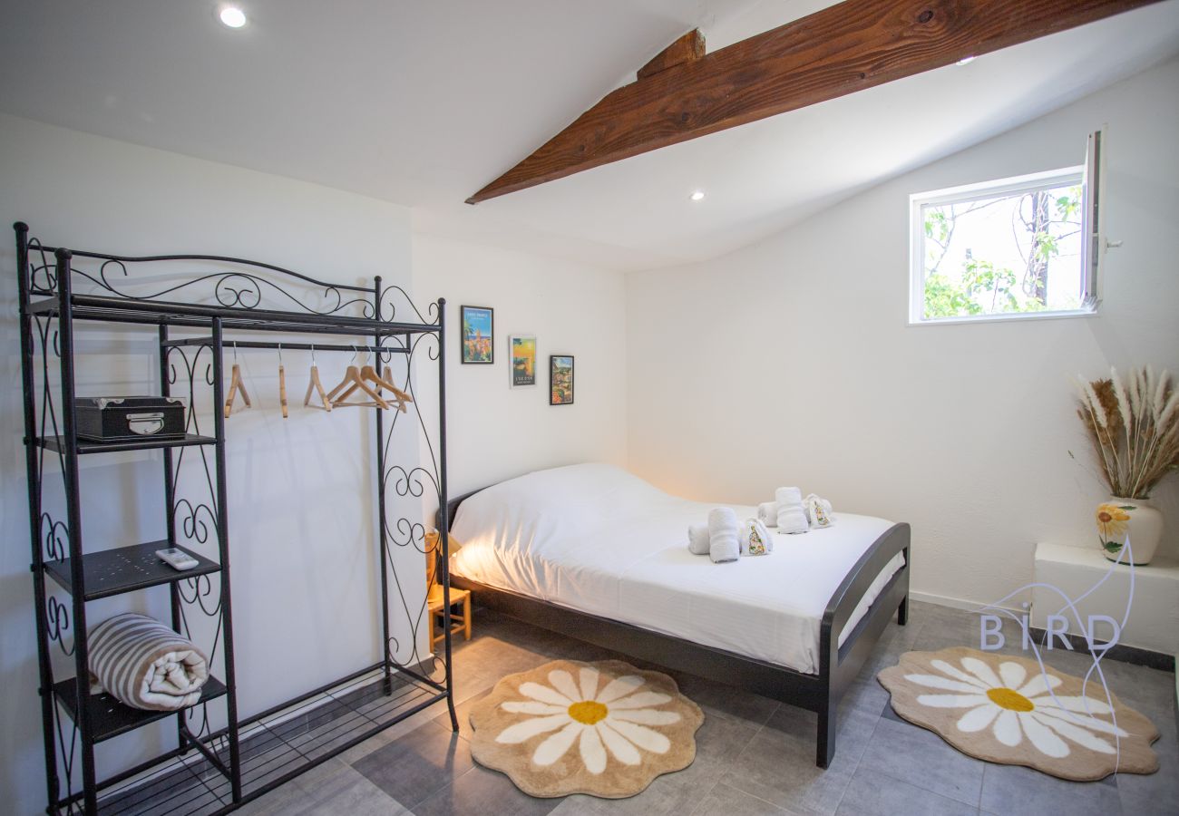 Terraced House in Saint-Paul-en-Forêt - Private estate with 2 cottages, swimming pool and terraces