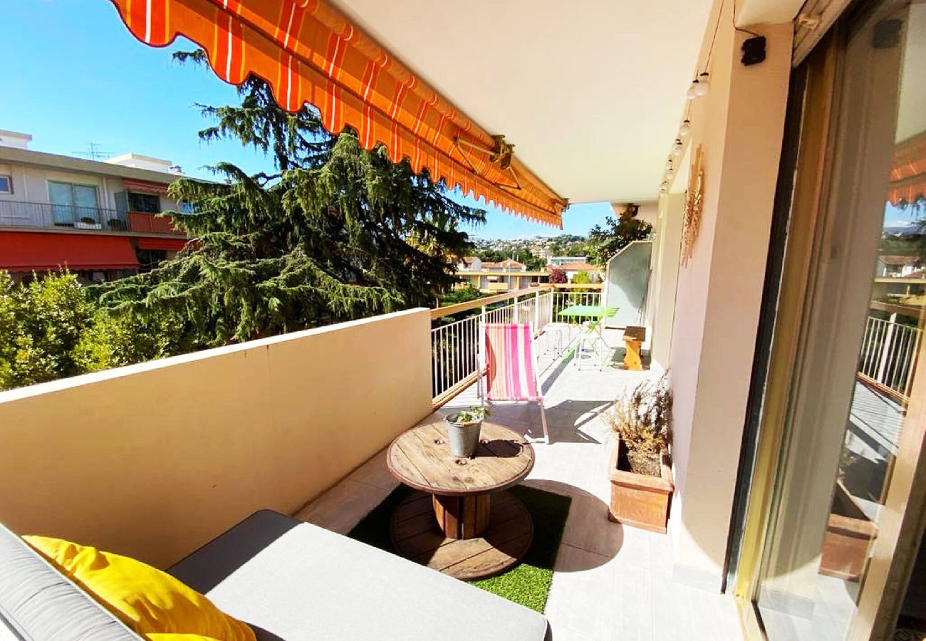 Appartement à Saint-Laurent-du-Var - 300m de la plage du port lumineux 2P 