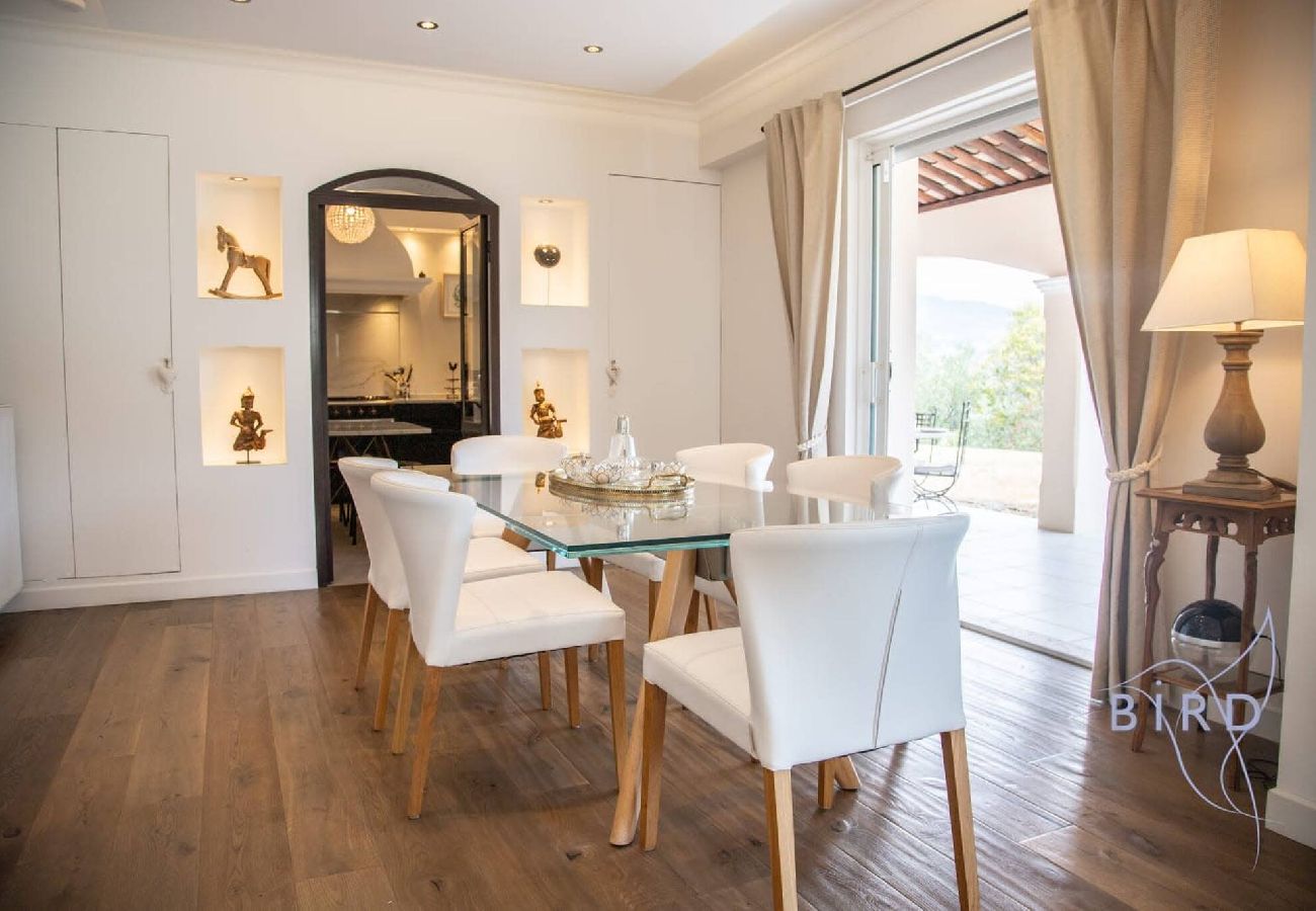 Villa à Peymeinade - Villa familiale 10 personnes à Peymeinade – Proche Grasse & Cannes