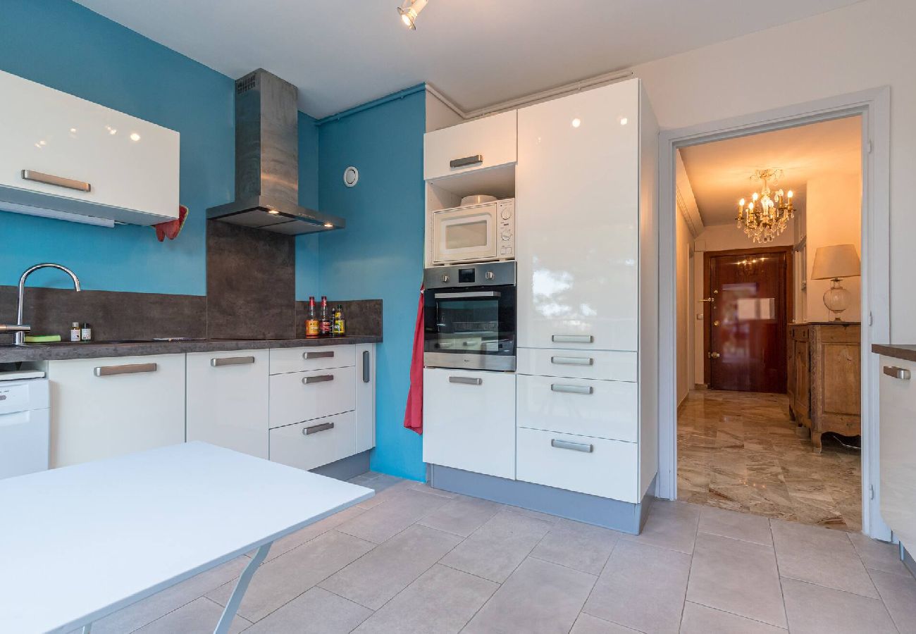 Appartement à Antibes - Vue Mer Jardins à Antibes 