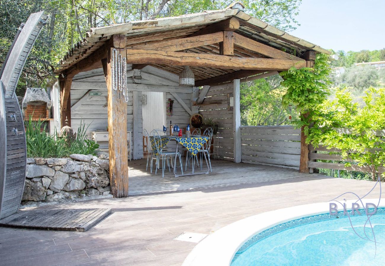 Villa à Le Rouret - Jolie villa dans un écrin de verdure 