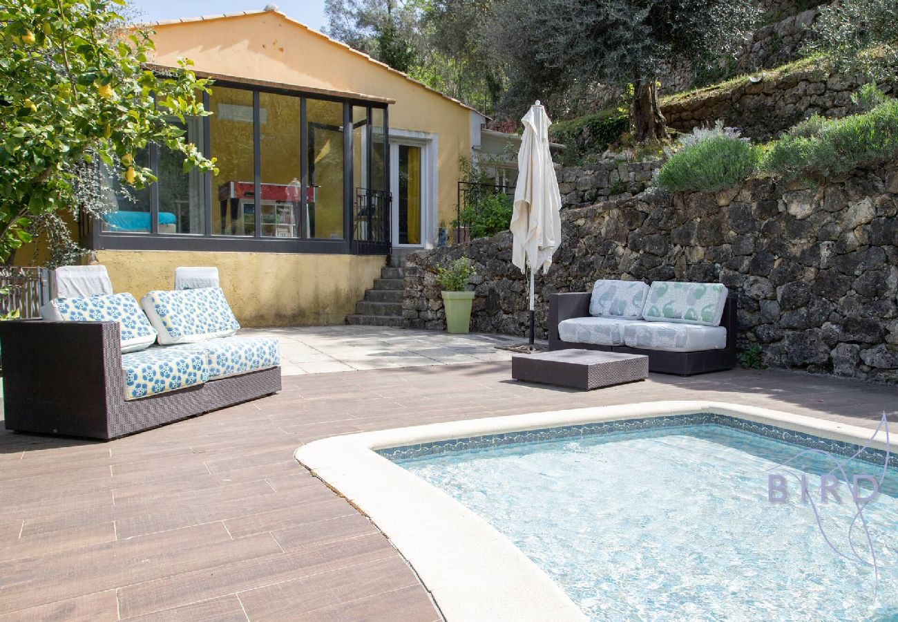 Villa à Le Rouret - Jolie villa dans un écrin de verdure 