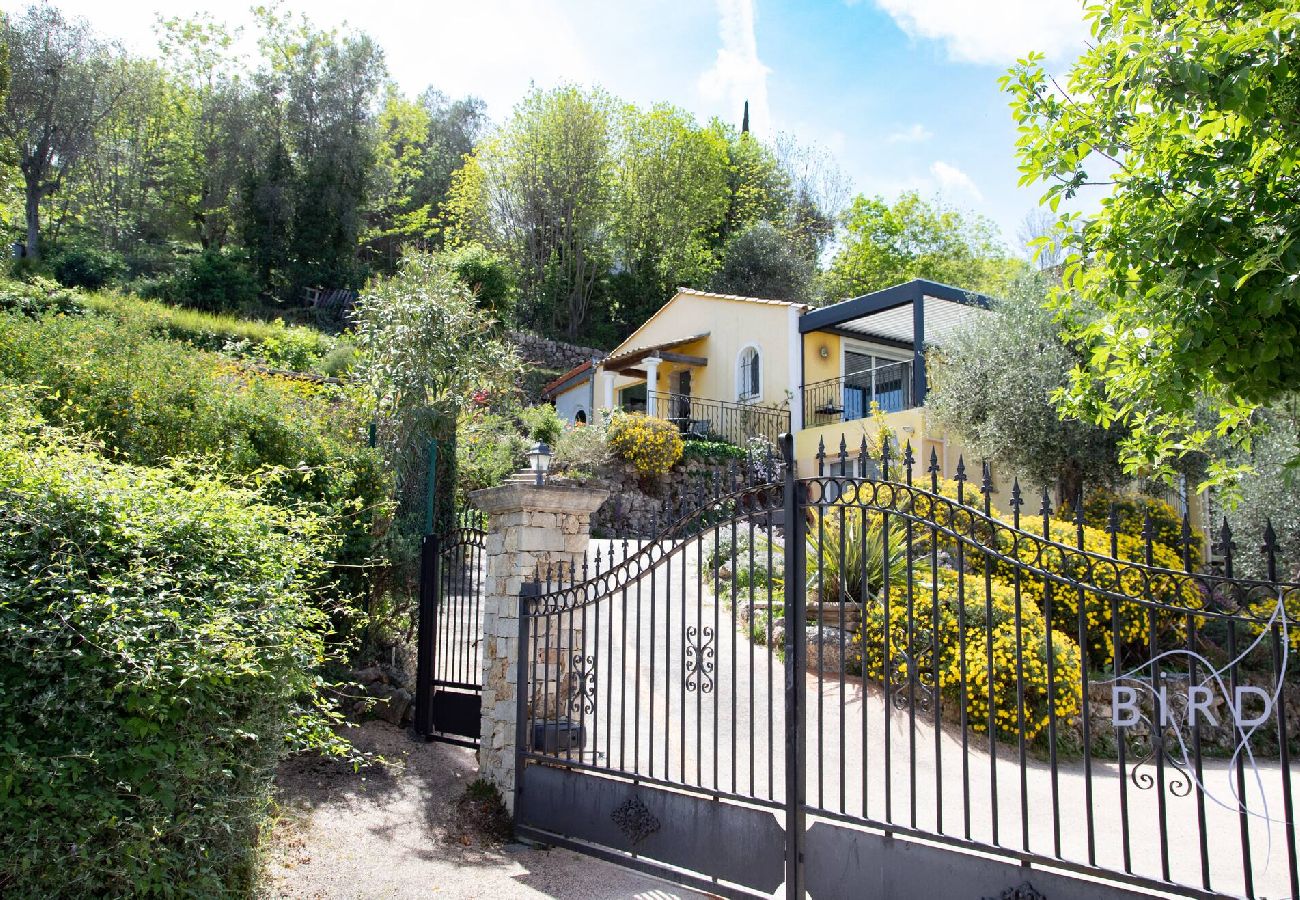 Villa à Le Rouret - Jolie villa dans un écrin de verdure 