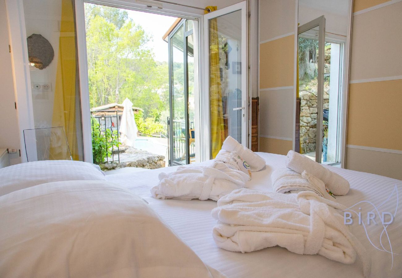 Villa à Le Rouret - Jolie villa dans un écrin de verdure 