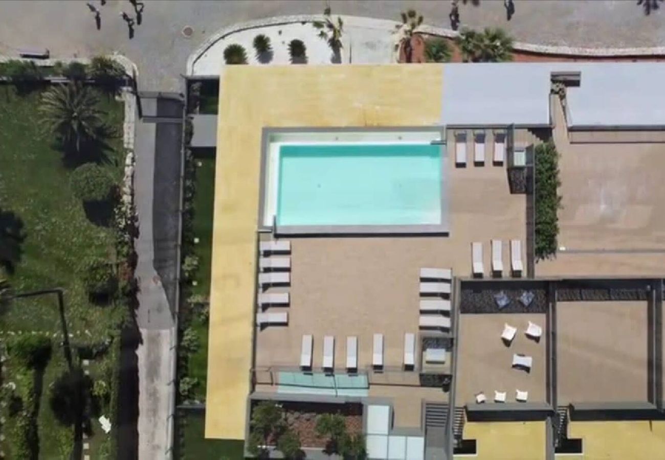 Studio à Villeneuve-Loubet - Joli studio les pieds dans l'eau 
