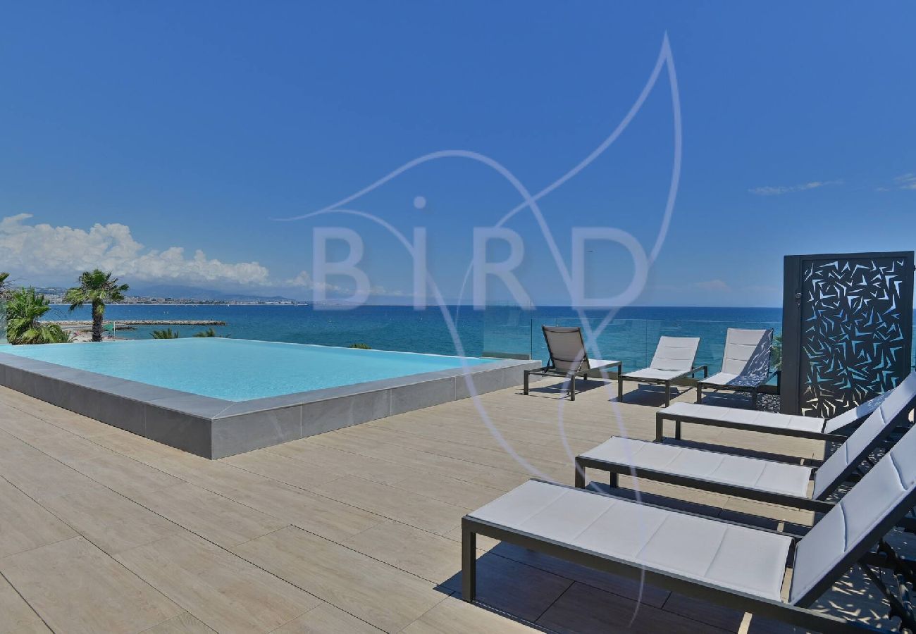Appartement à Villeneuve-Loubet - Appartement les pieds dans l eau avec jardin privé 