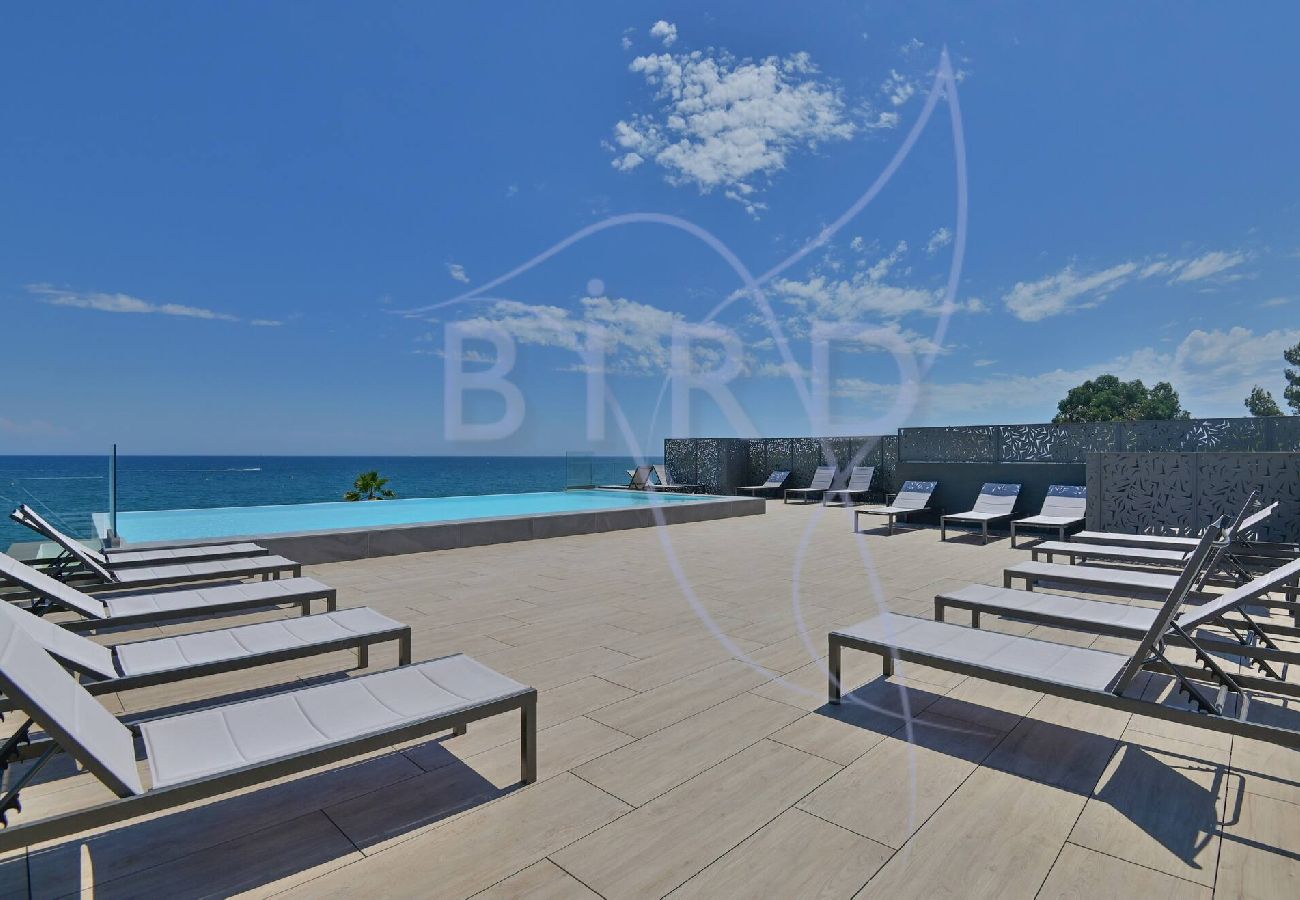 Appartement à Villeneuve-Loubet - Appartement les pieds dans l eau avec jardin privé 