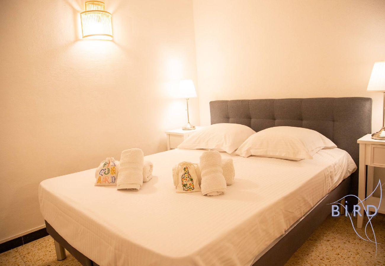 Appartement à Antibes - Bel appartement authentique au coeur du vieil 