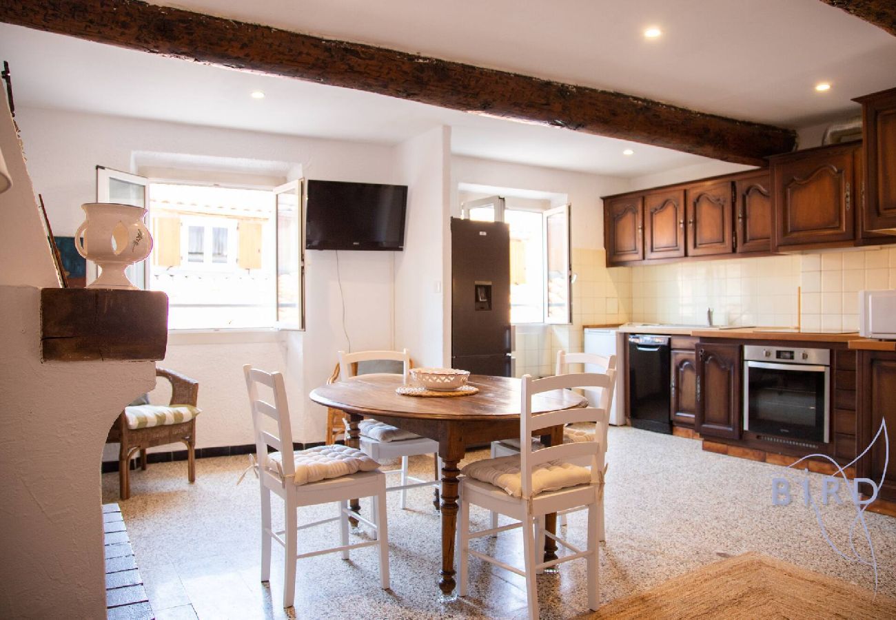 Appartement à Antibes - Bel appartement authentique au coeur du vieil 