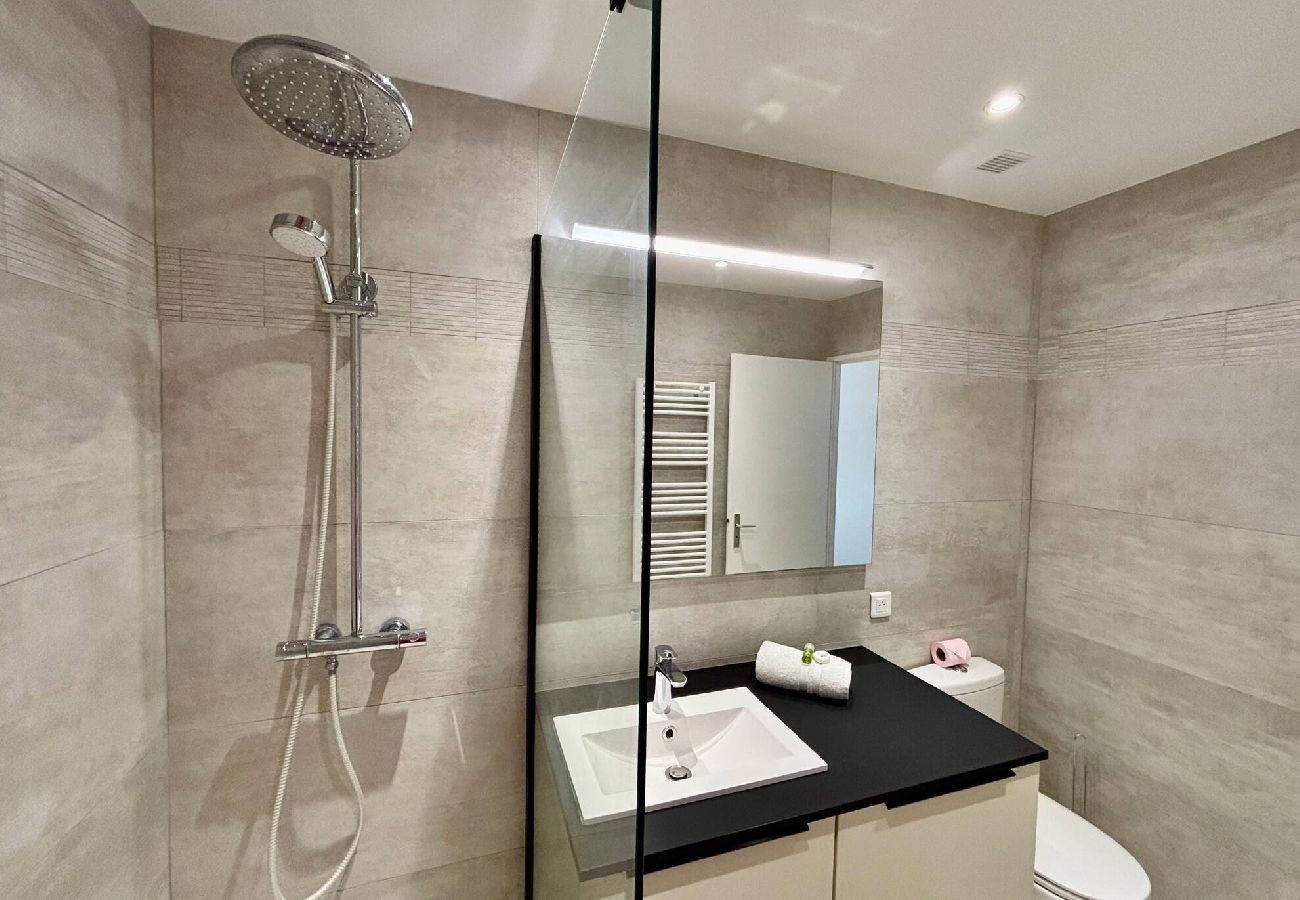 Studio à Villeneuve-Loubet - Charmant studio Marina baie des Anges 