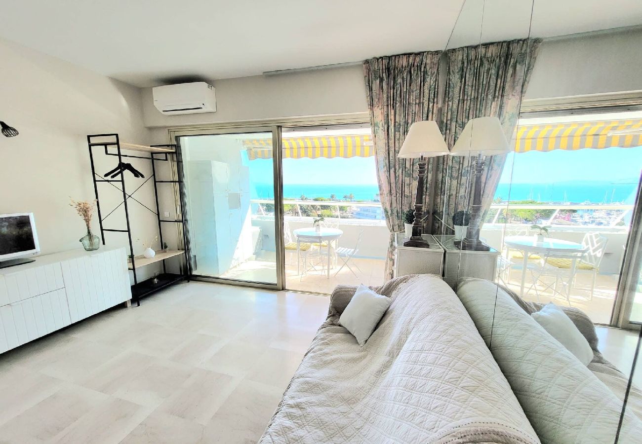 Studio à Villeneuve-Loubet - Charmant studio Marina baie des Anges 
