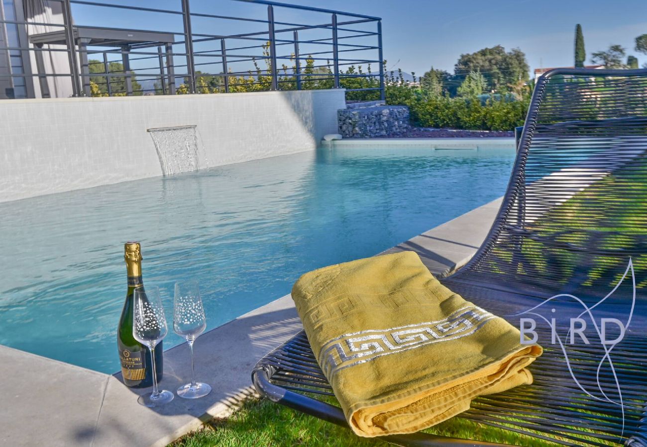 Villa à Cagnes-sur-Mer - Villa Contemporaine piscine Vue mer 