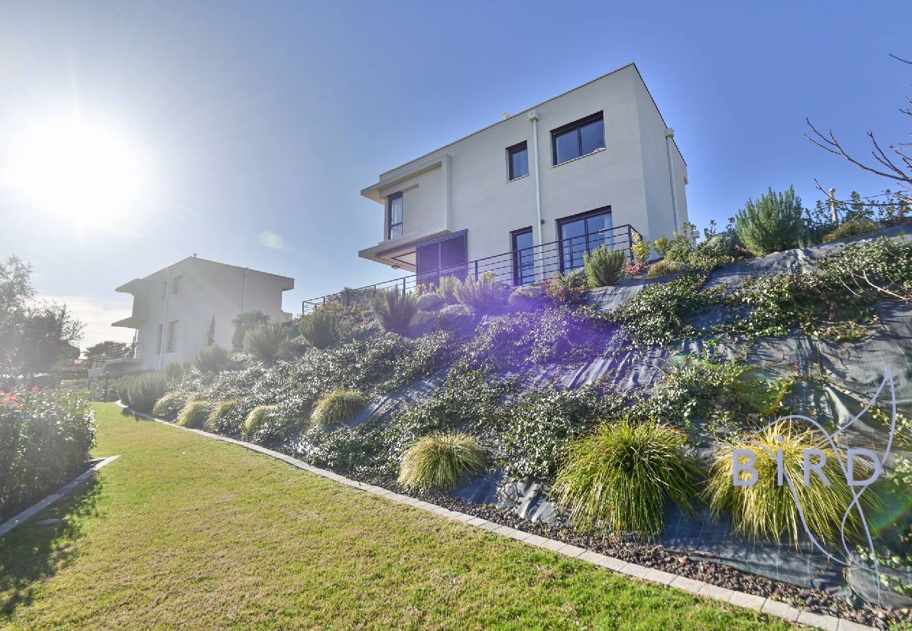 Villa à Cagnes-sur-Mer - Villa Contemporaine piscine Vue mer 