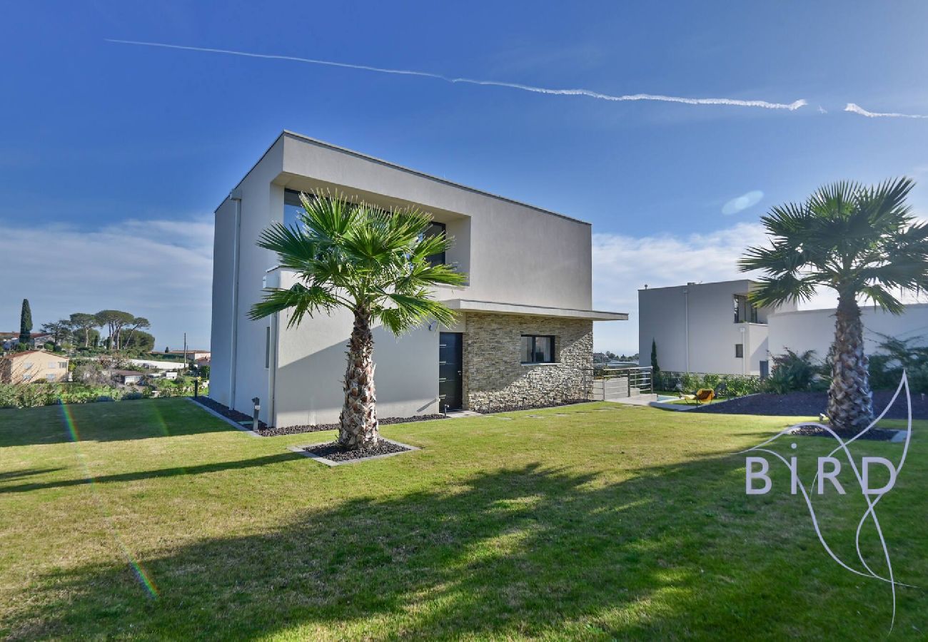 Villa à Cagnes-sur-Mer - Villa Contemporaine piscine Vue mer 