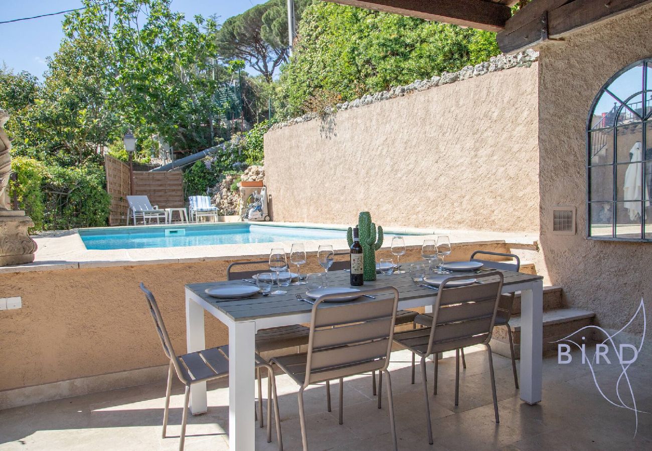 Appartement à Cannes - Appart Villa Atypique Vue Mer et priscine 