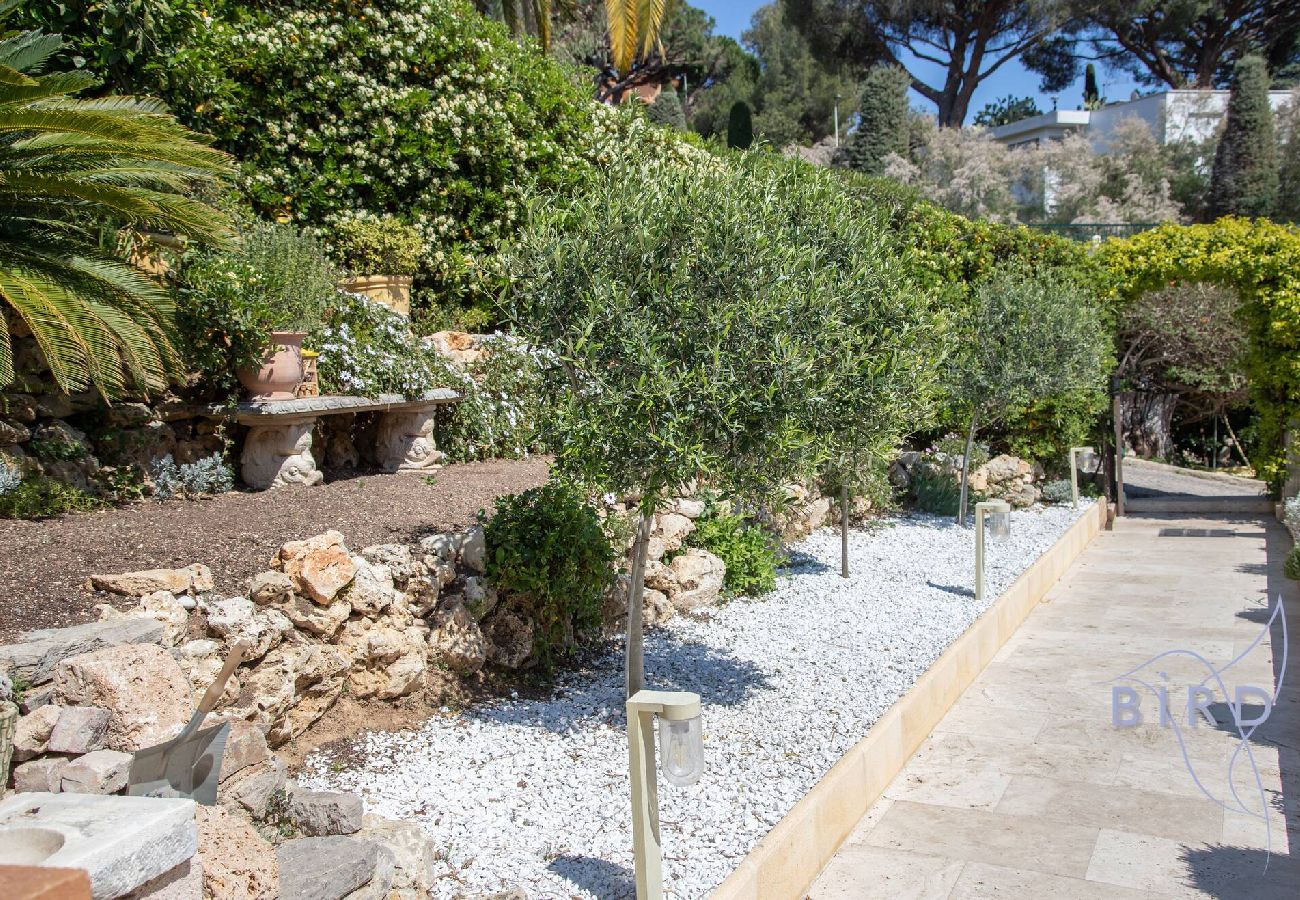 Appartement à Cannes - Appart Villa Atypique Vue Mer et priscine 