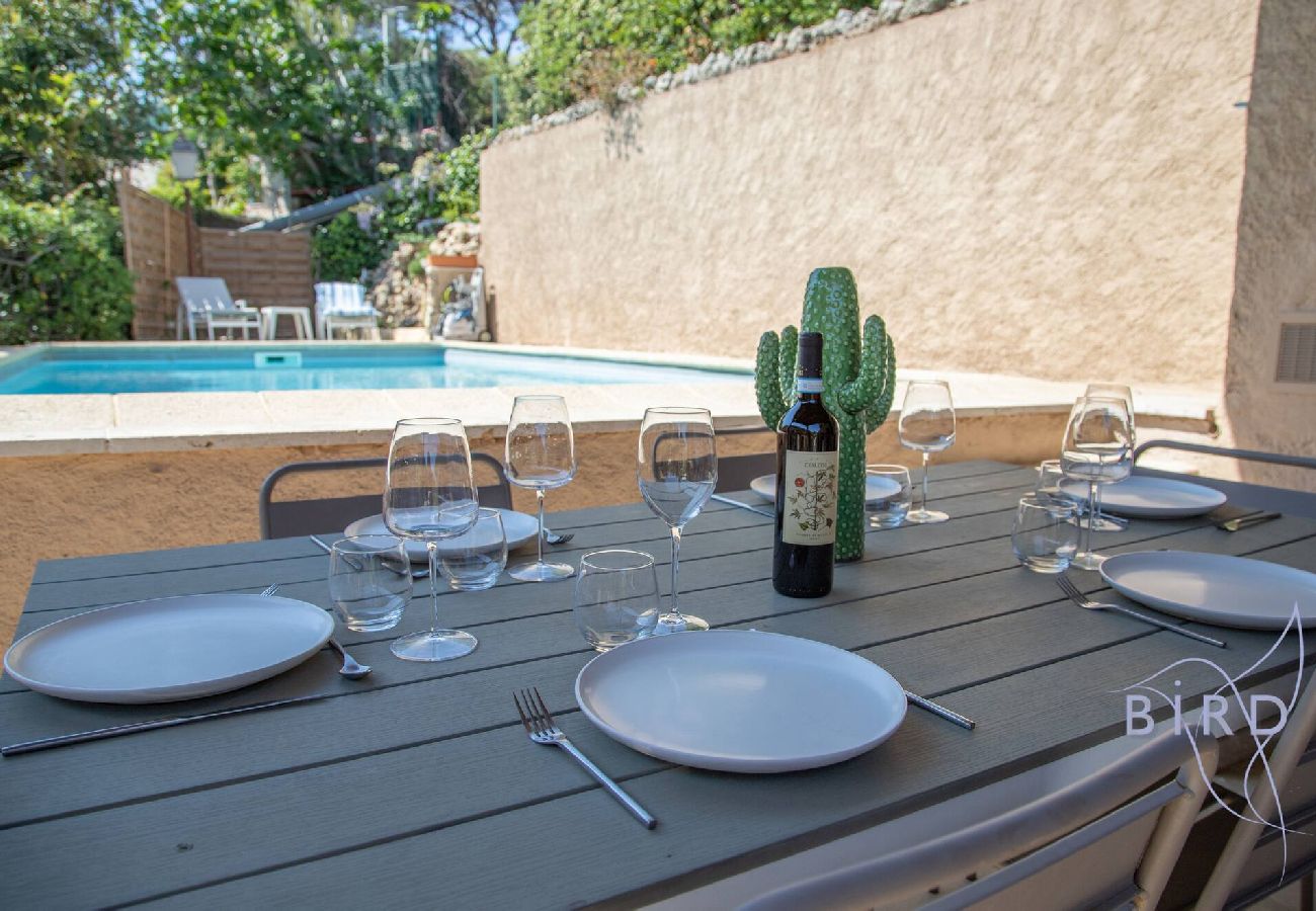 Appartement à Cannes - Appart Villa Atypique Vue Mer et priscine 