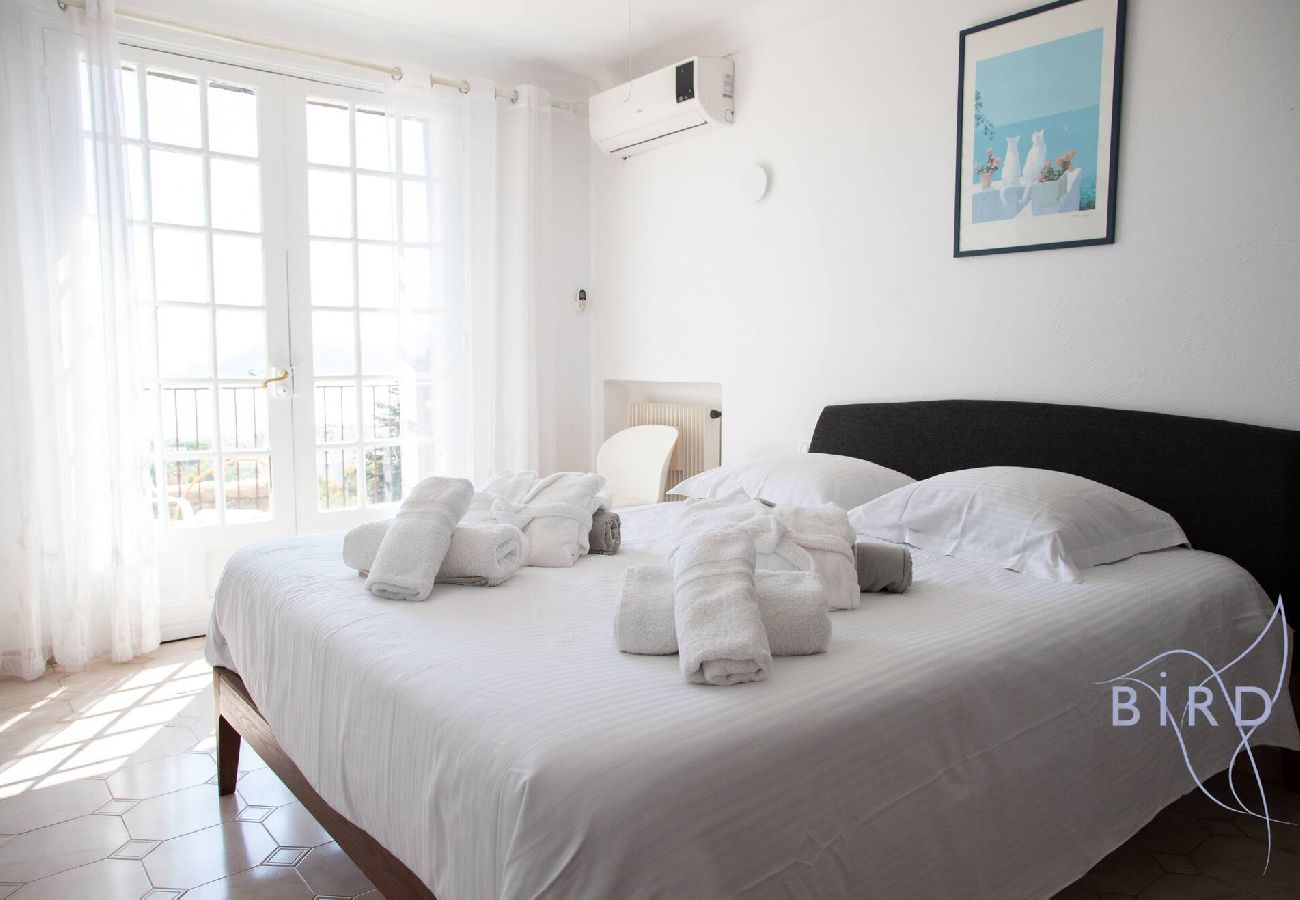 Appartement à Cannes - Appart Villa Atypique Vue Mer et priscine 