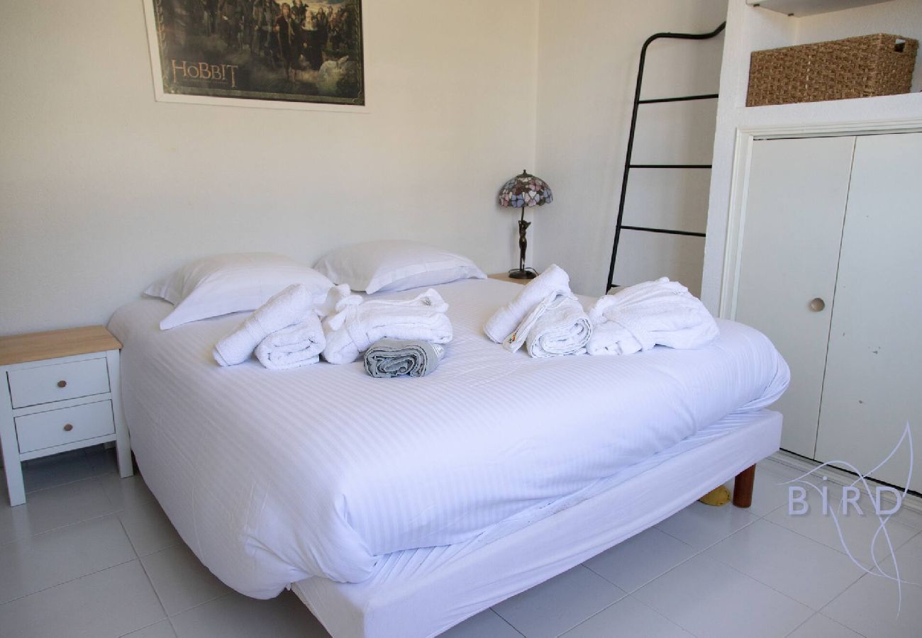 Appartement à Cannes - Appart Villa Atypique Vue Mer et priscine 