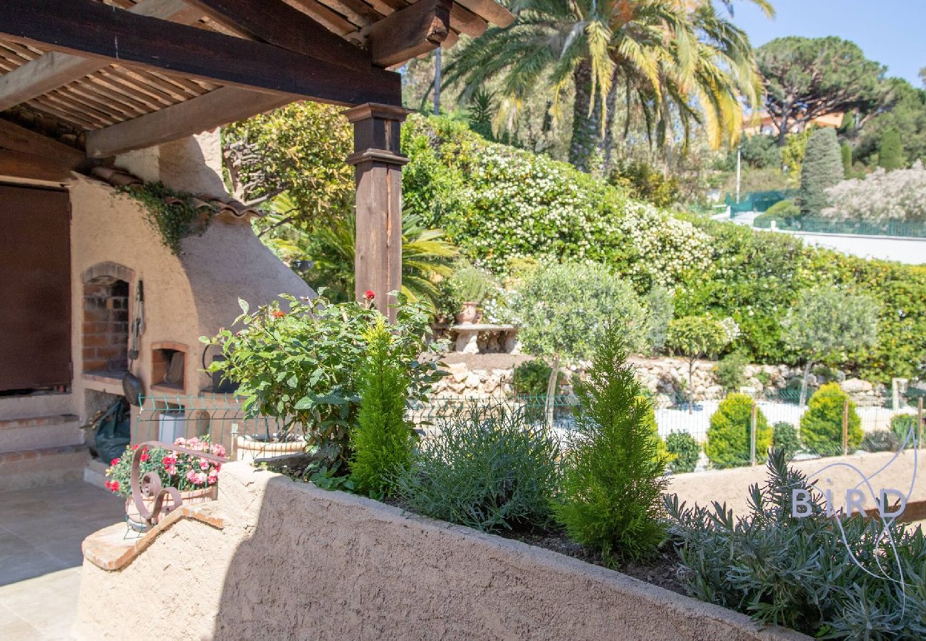 Appartement à Cannes - Appart Villa Atypique Vue Mer et priscine 