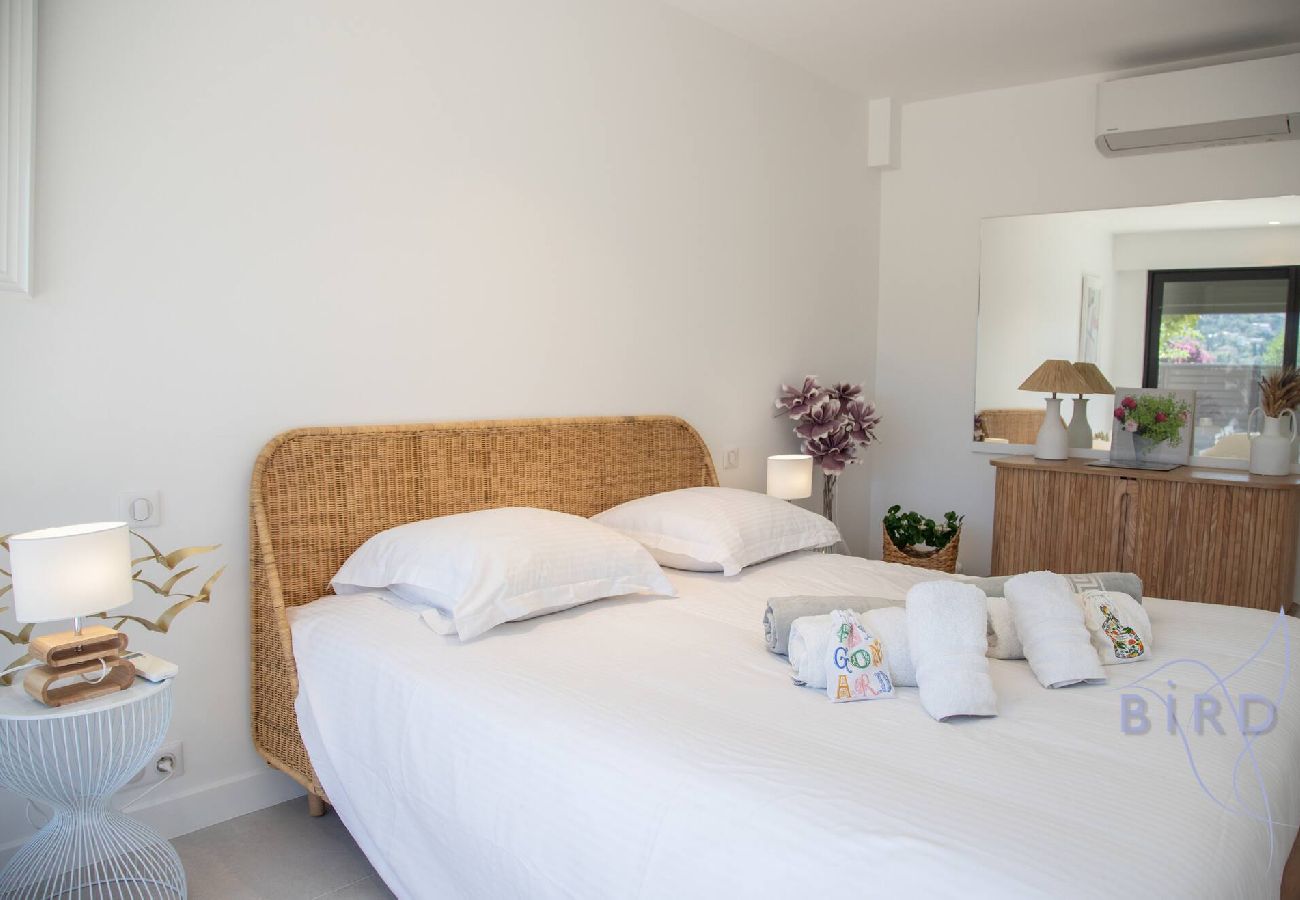 Villa à Théoule-sur-Mer - Somptueuse Villa vue mer et sa dépendance rénovées 