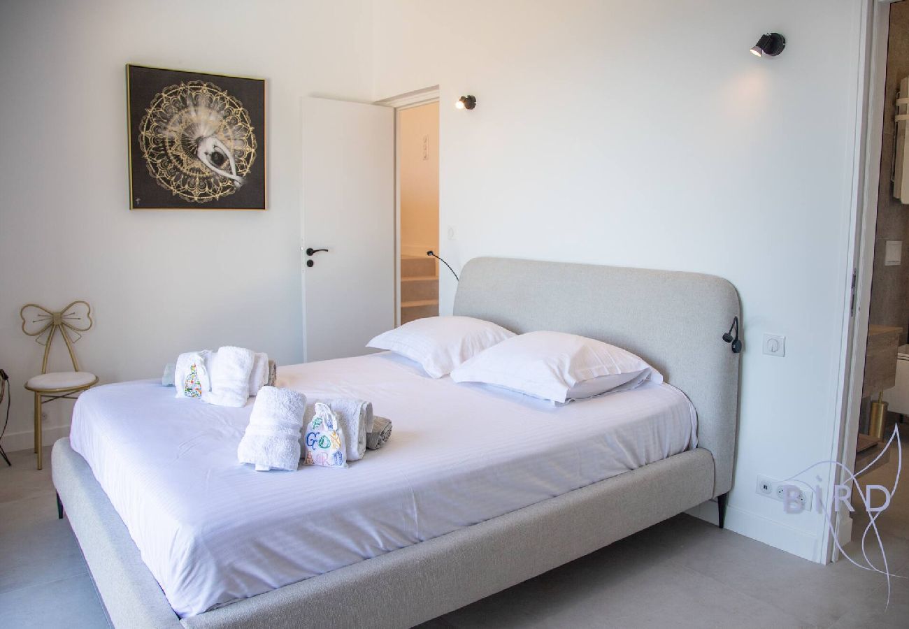 Villa à Théoule-sur-Mer - Somptueuse Villa vue mer et sa dépendance rénovées 