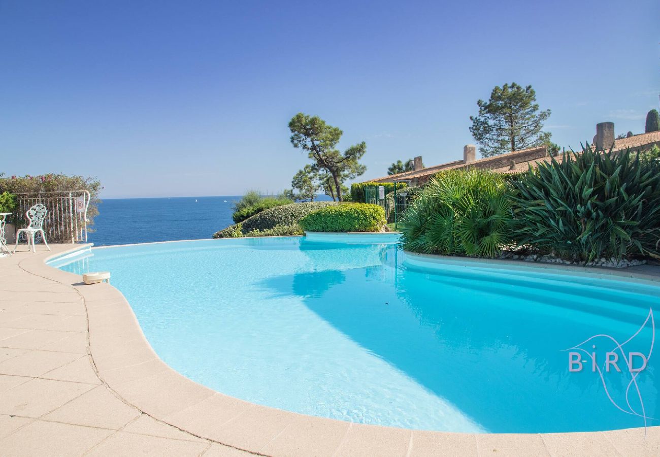 Villa à Théoule-sur-Mer - Somptueuse Villa vue mer et sa dépendance rénovées 