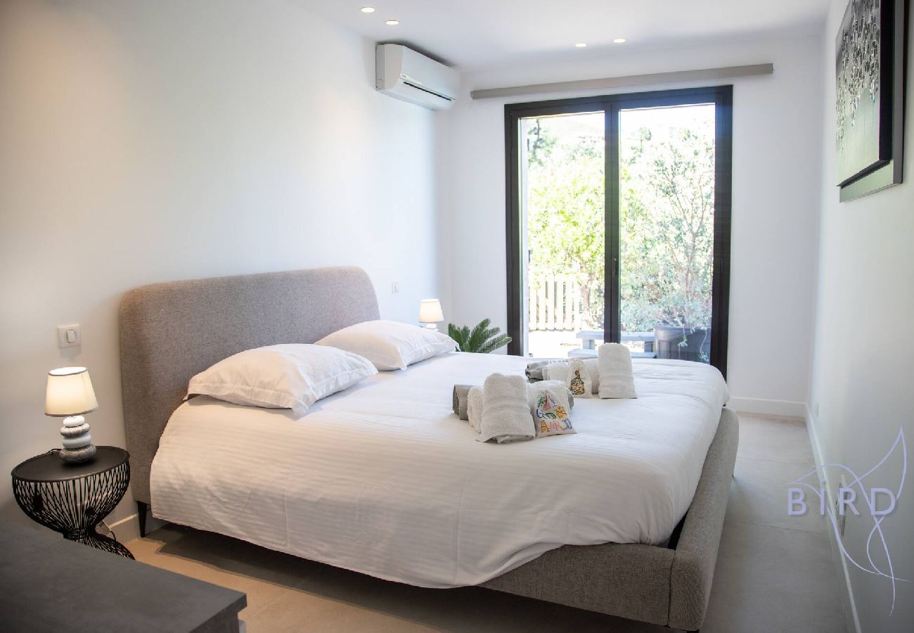 Villa à Théoule-sur-Mer - Somptueuse Villa vue mer et sa dépendance rénovées 