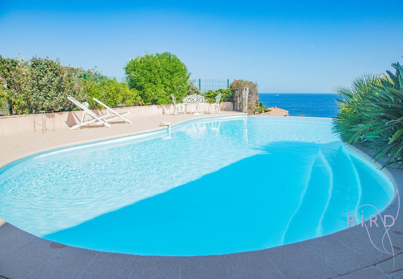 Villa à Théoule-sur-Mer - Somptueuse Villa vue mer et sa dépendance rénovées 