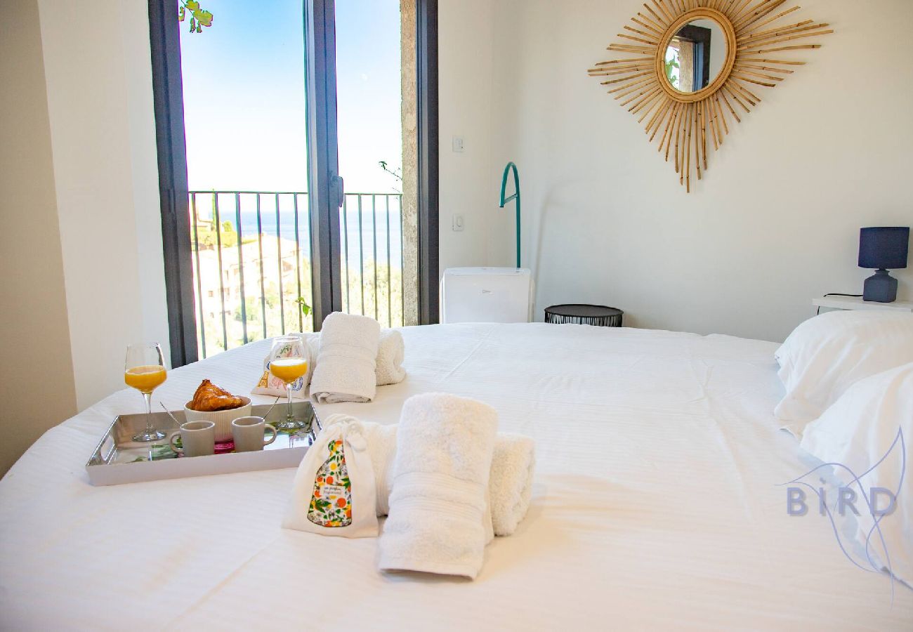 Villa à Théoule-sur-Mer - Somptueuse Villa vue mer et sa dépendance rénovées 