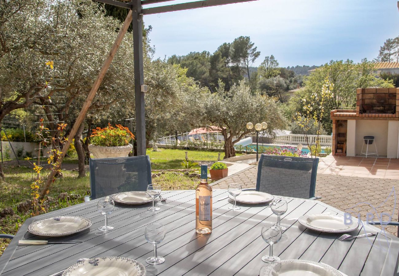 Villa à Trans-en-Provence - Havre de paix dans le Var 