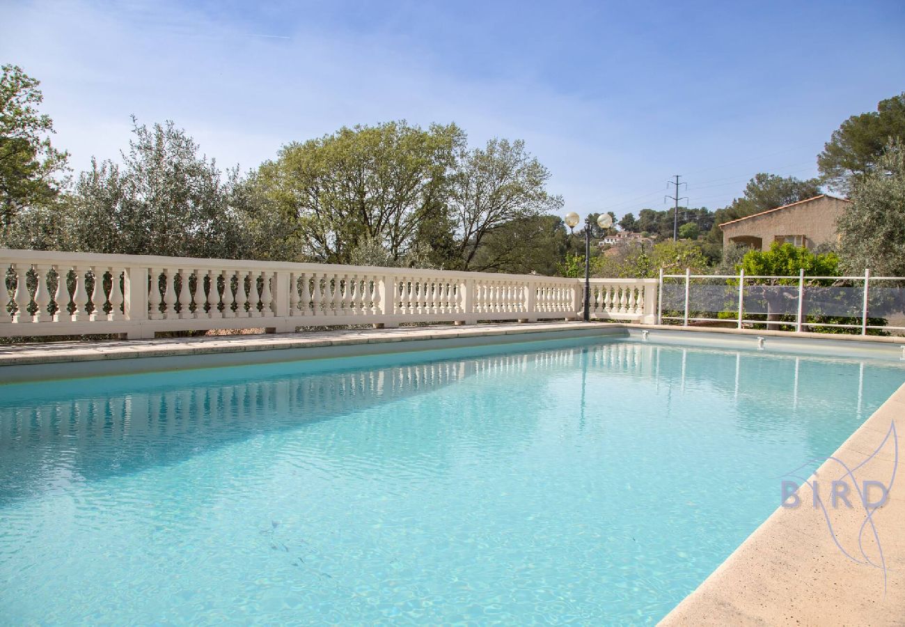 Villa à Trans-en-Provence - Havre de paix dans le Var 
