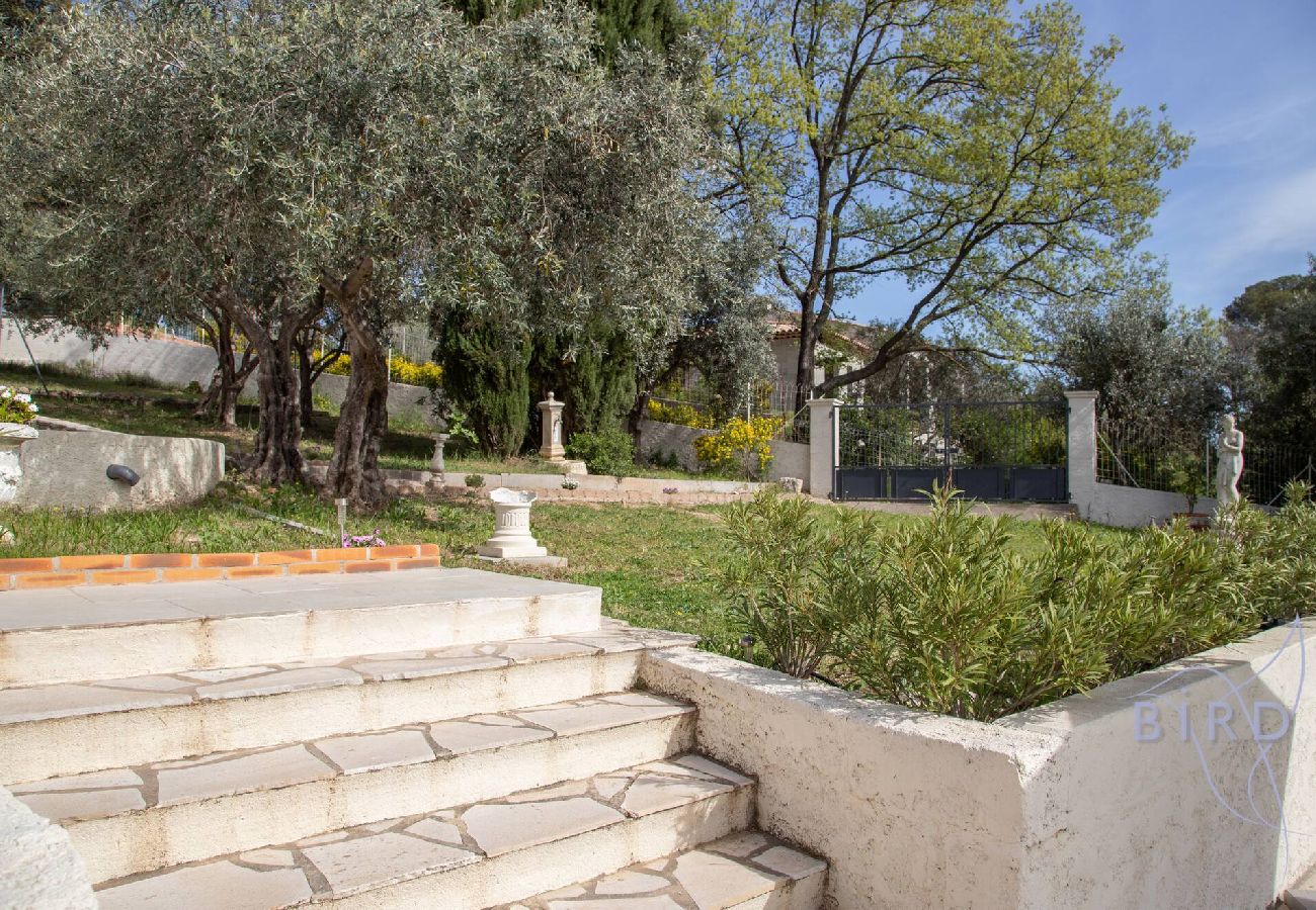 Villa à Trans-en-Provence - Havre de paix dans le Var 