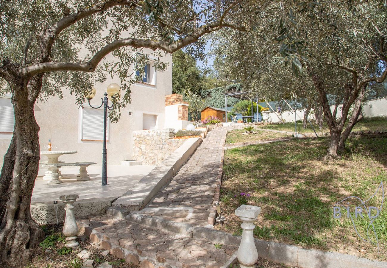 Villa à Trans-en-Provence - Havre de paix dans le Var 