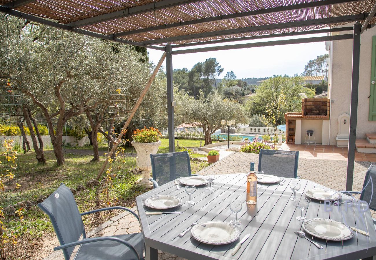 Villa à Trans-en-Provence - Havre de paix dans le Var 