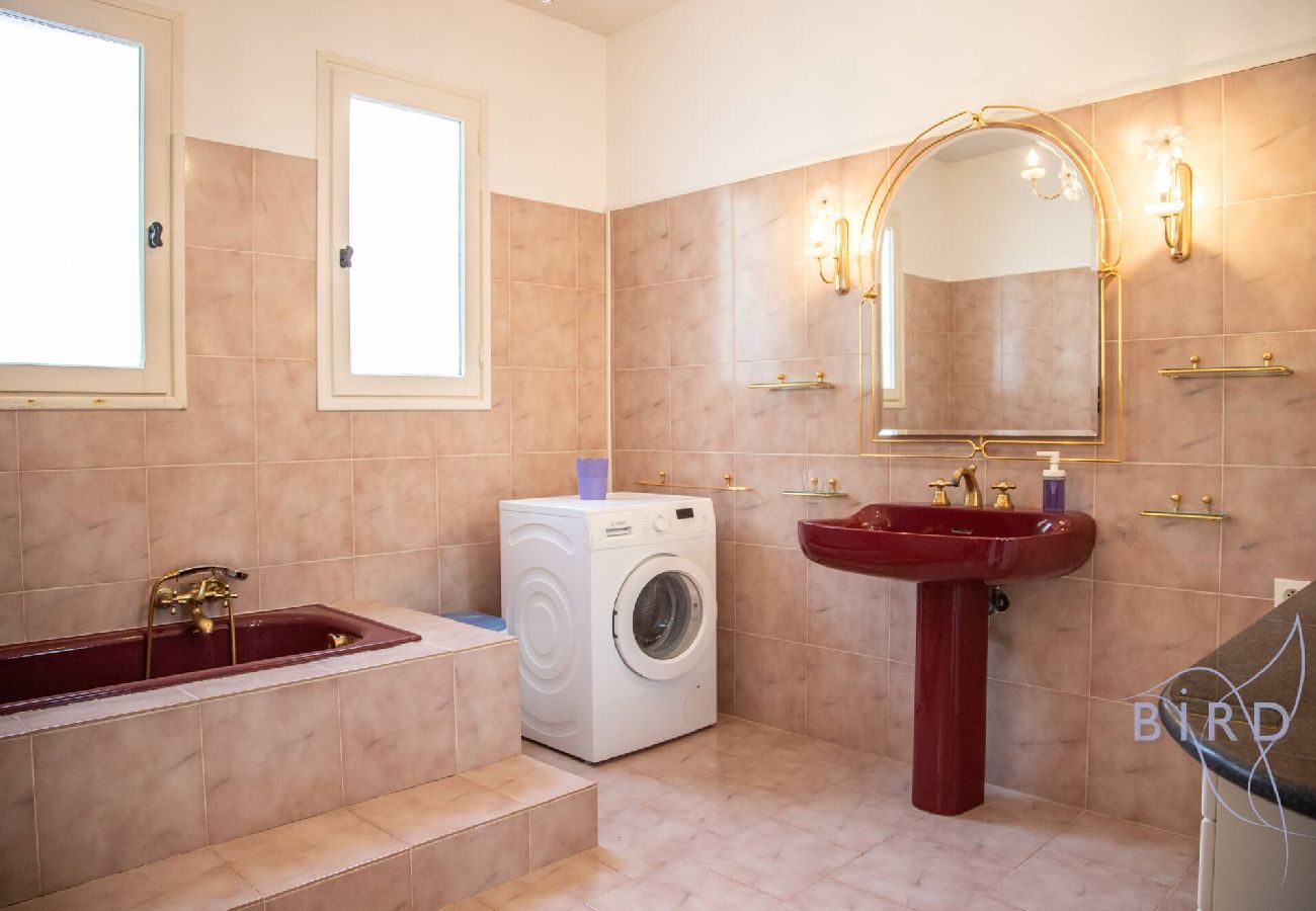 Villa à Trans-en-Provence - Havre de paix dans le Var 