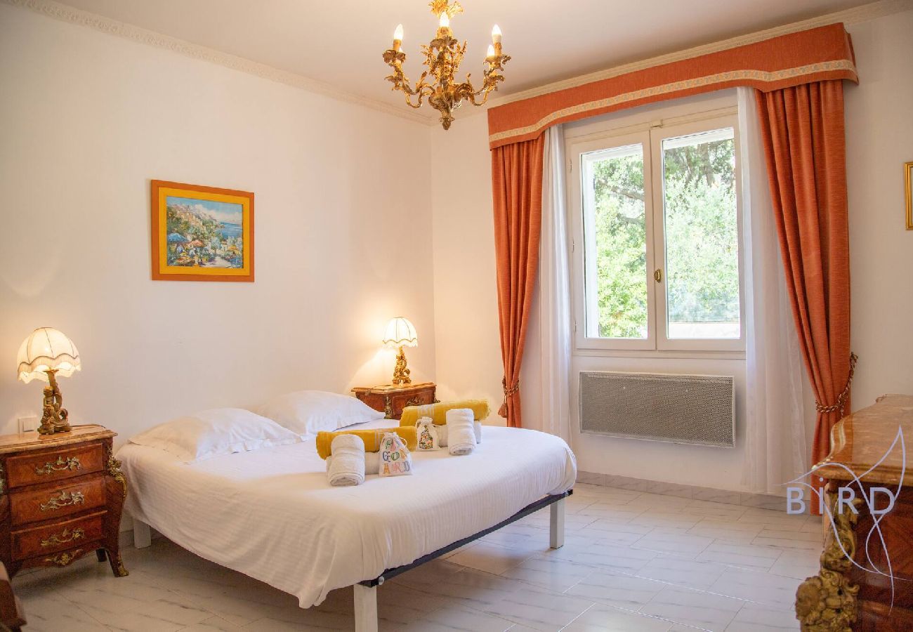 Villa à Trans-en-Provence - Havre de paix dans le Var 