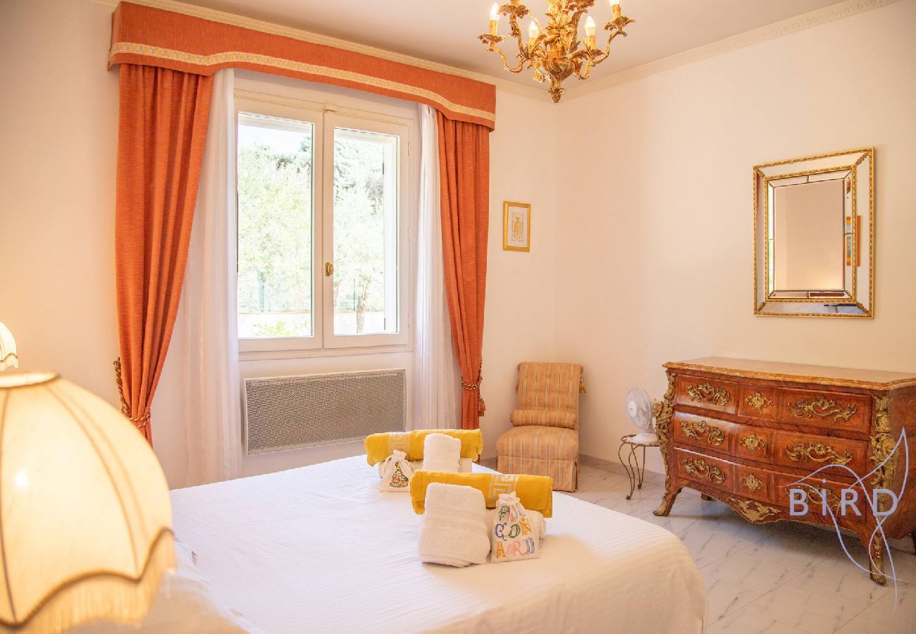 Villa à Trans-en-Provence - Havre de paix dans le Var 
