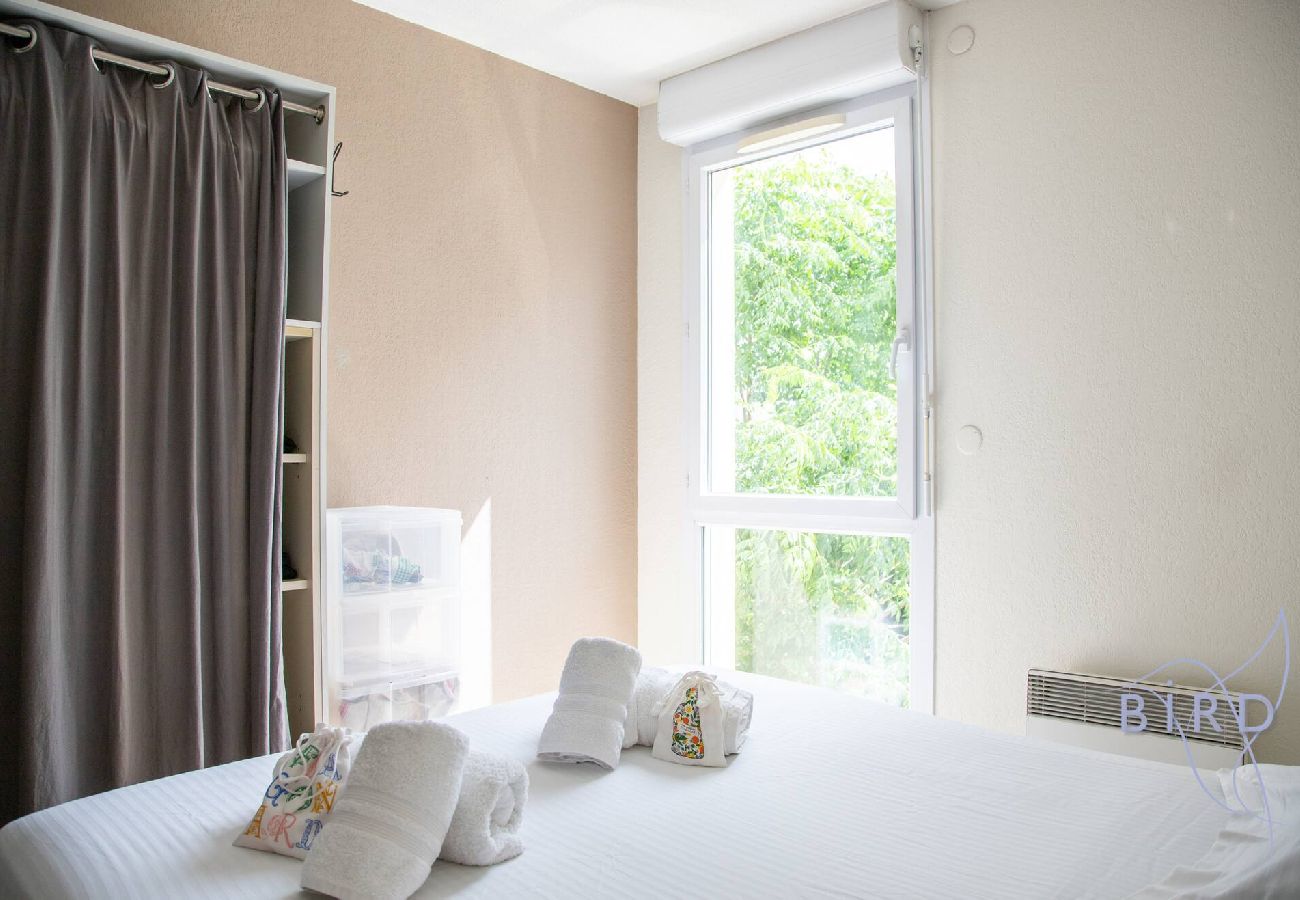 Appartement à Cagnes-sur-Mer - T2 plage à 5min piscine et clim 