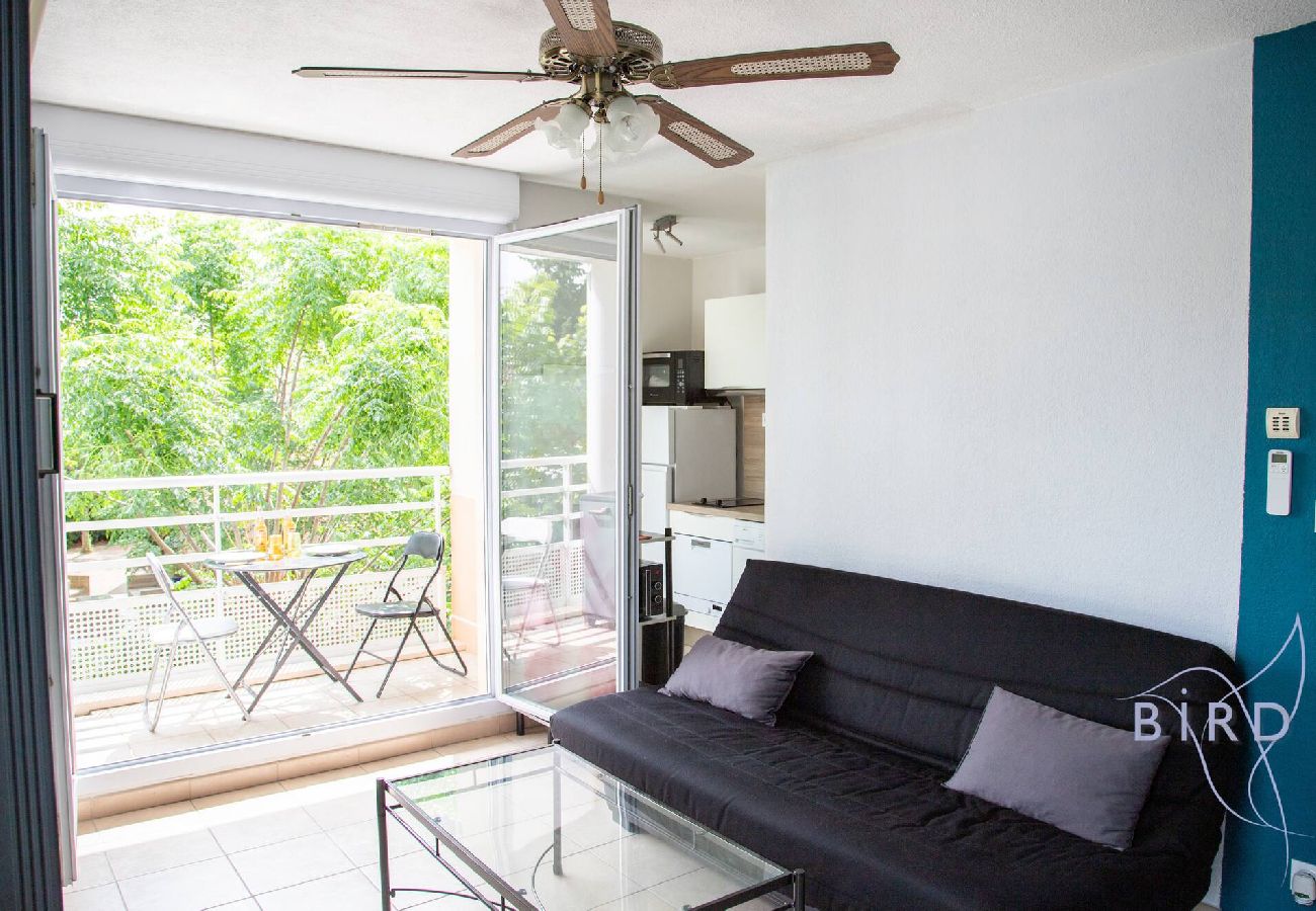Appartement à Cagnes-sur-Mer - T2 plage à 5min piscine et clim 