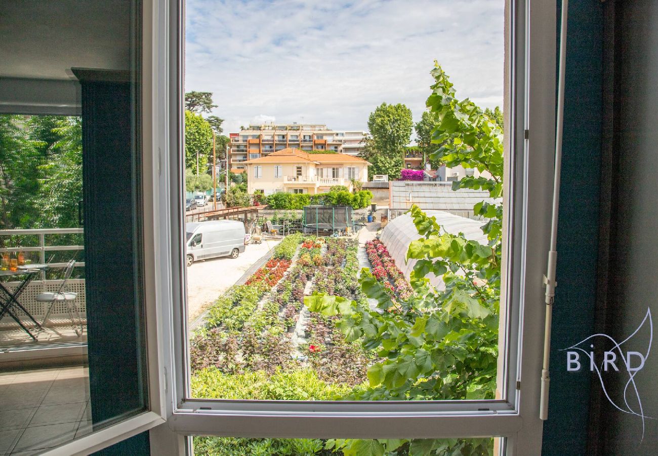 Appartement à Cagnes-sur-Mer - T2 plage à 5min piscine et clim 