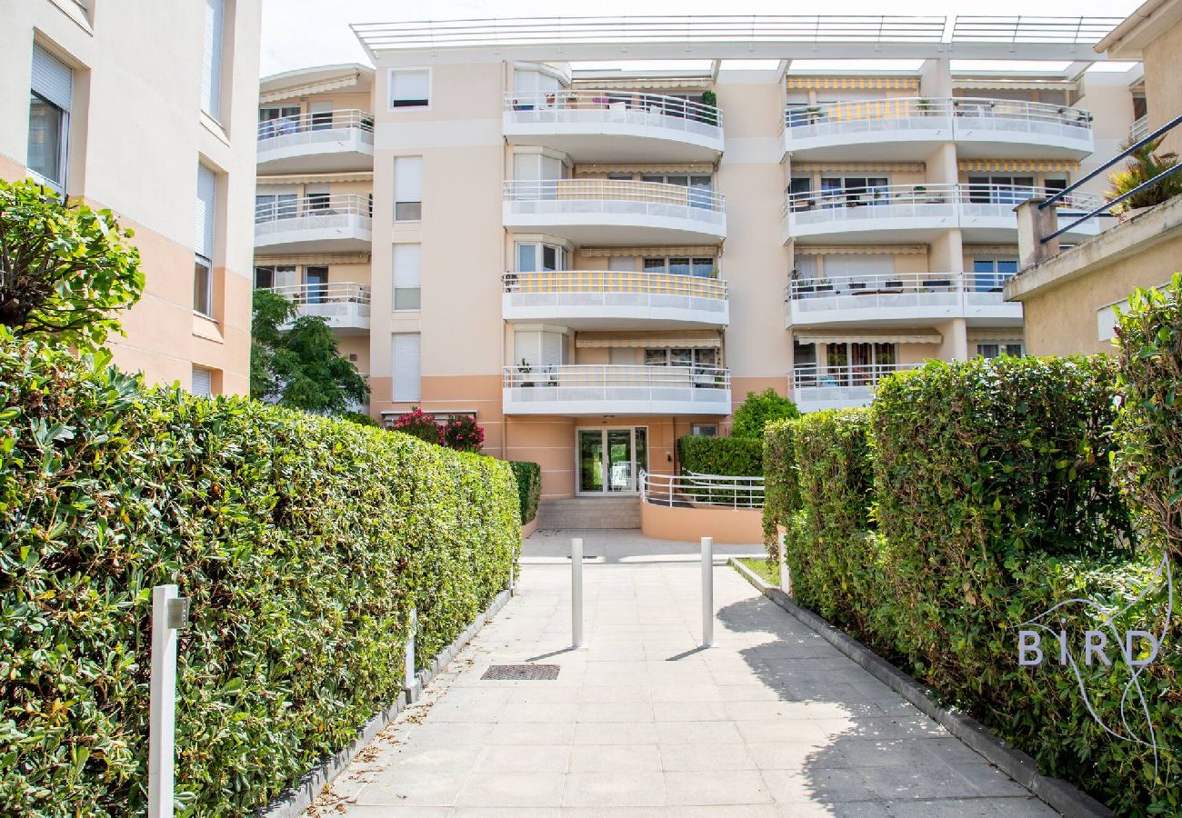 Appartement à Cagnes-sur-Mer - T2 plage à 5min piscine et clim 
