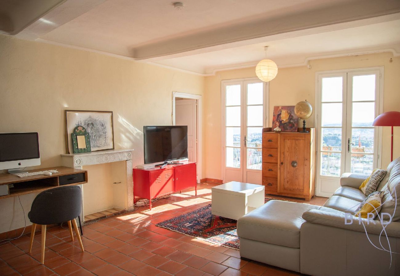 Villa à Nice - Villa Bonnard Hauteurs Niçoises vue Mer Piscine 