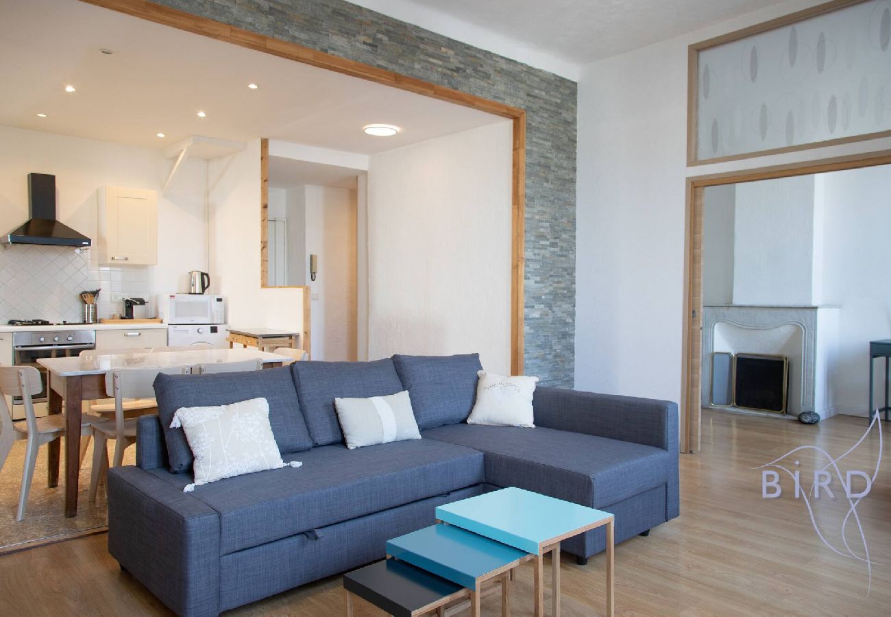 Appartement à Antibes - Bel appartement sur la Place Nationale Antibes 