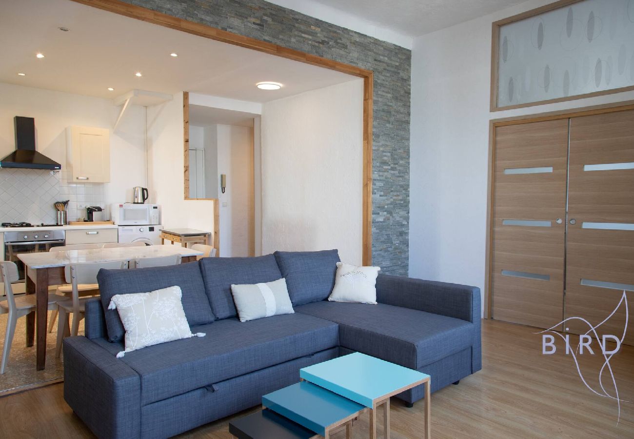Appartement à Antibes - Bel appartement sur la Place Nationale Antibes 